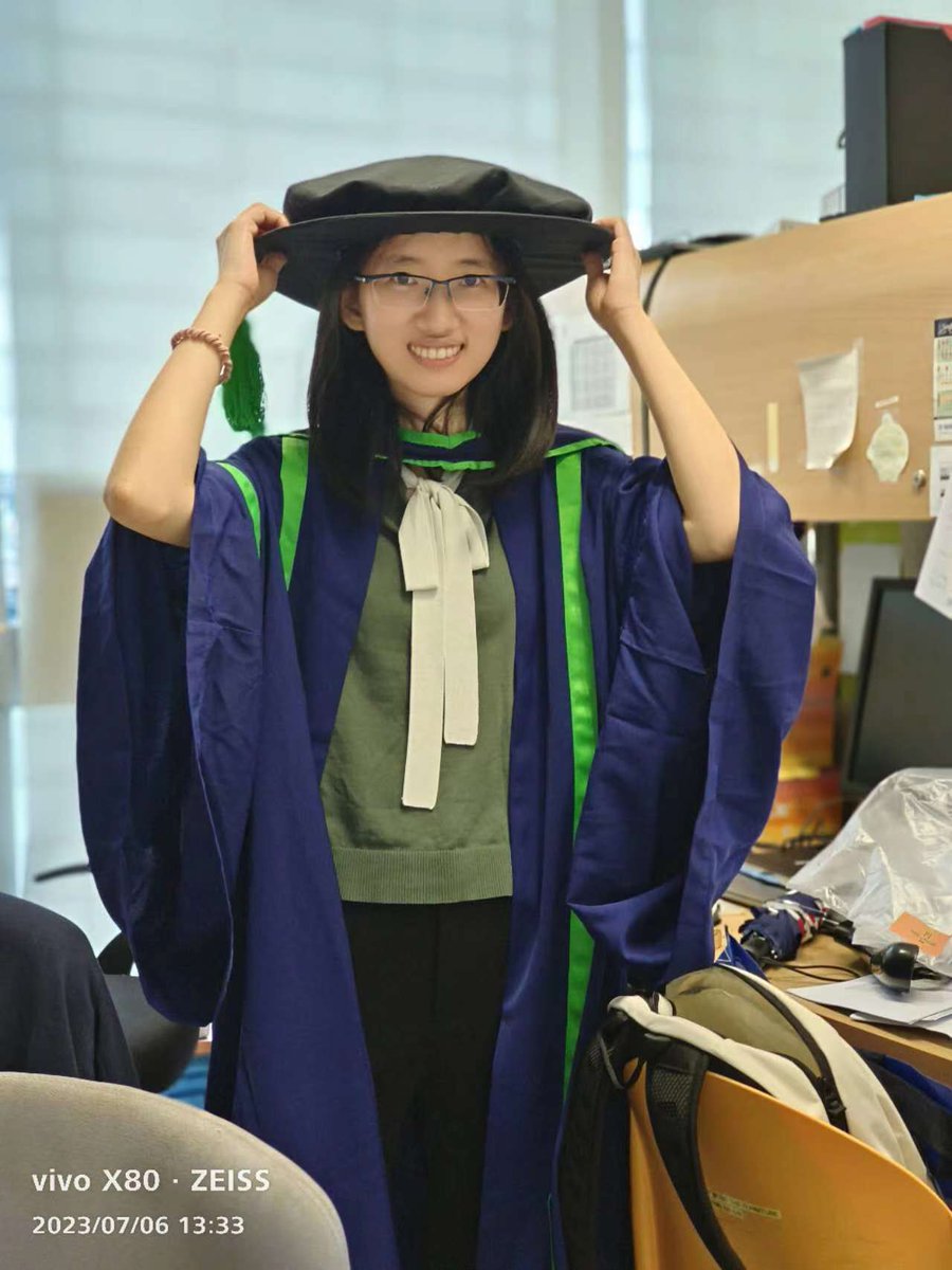 JLLab1's tweet photo. Congratulations Dr Chen Ying! 🎓
We'd would like to extend our upmost congratulations to Chen Ying who has successfully completed her PhD graduation. Dr Chen Ying, your dedication, perseverance and unwavering commitment to knowledge have been truly inspiring 😆 🎉 https://t.co/LYZi6zkVxI