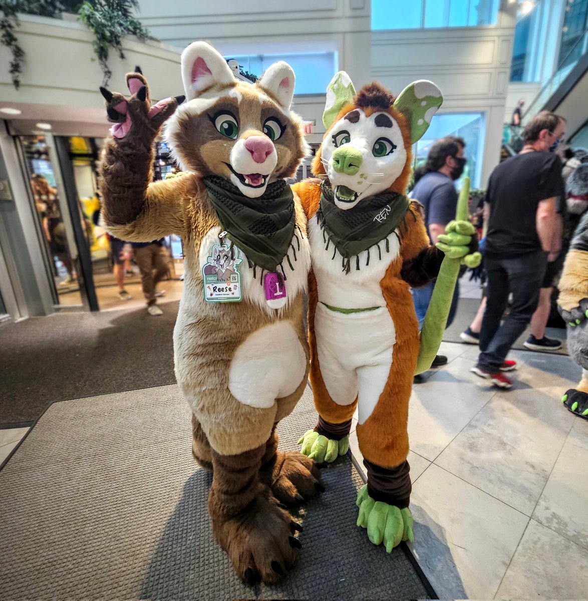 More AC photos?
More AC photos.

#anthrocon2023 
Please add any missing tags if you know 'em :)
Thanks all for stopping for a pic!