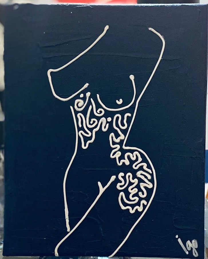 A lil art for your TL. Enjoy.
This is Elaina. A petite 10'x8' female form on a Naval blue textured  backdrop. 
#femaleform #woman #texturedart 
buff.ly/44edEV0