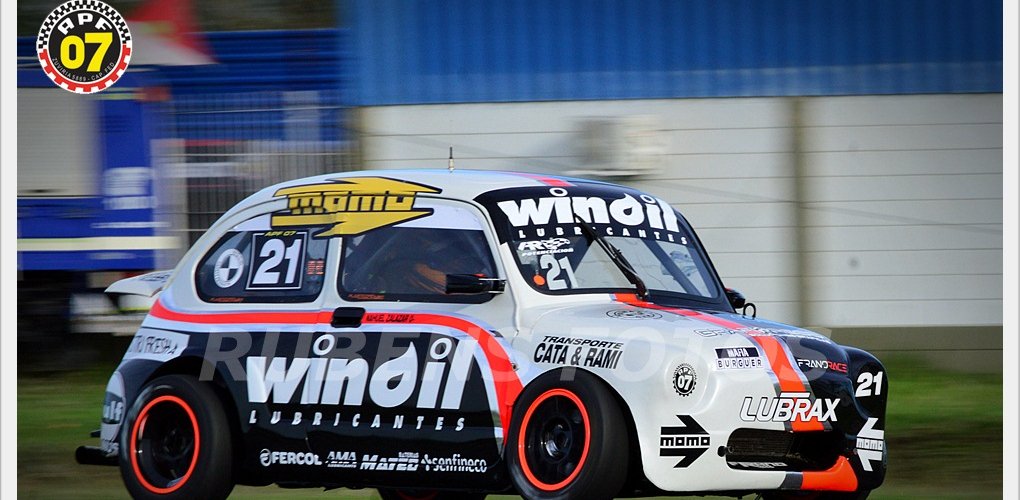 Prensaformula07's tweet photo. https://t.co/nIBnzeE7Nr NAHUEL ZALAZAR CON LA MISION DE SEGUIR ARRIBA DE TODO EN EL CAMPEONATO #Formula07 #ClaseA #Fiat600 #Lider #LiderDelCampeonato #SeVieneLaCuarta #VolvemosADolores #Apf072023 https://t.co/mUR3oCKcXL