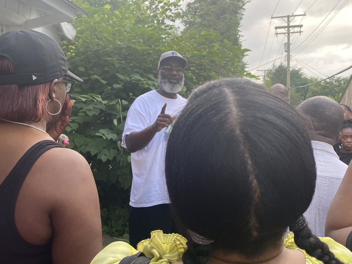 Micah Walker tweet media