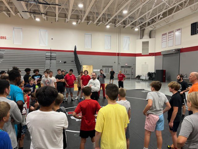 Grantwrestling1's tweet image. Grateful to have Illinois Wesleyan Head Coach @thebrettrobbins in the house tonight! Great technique and message to our kids about setting the pace of your life on and off the mat. Looking forward to watching him build a powerhouse at Illinois Wesleyan.

#FoxLakeTough #SetThePace