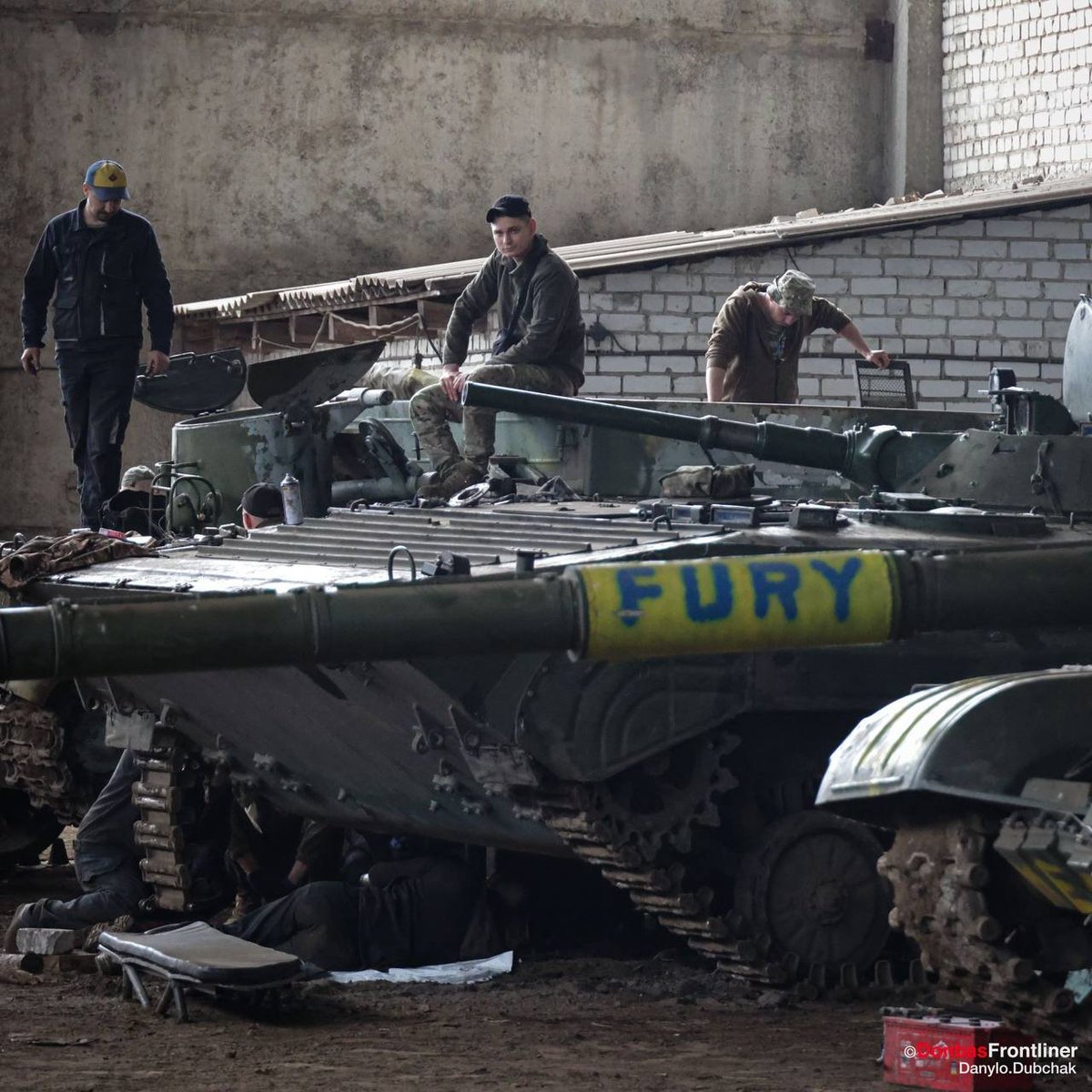Osinttechnical's tweet photo. Ukrainian repair depot with the 14th Mechanized Brigade https://t.co/DZZZGHfQt7