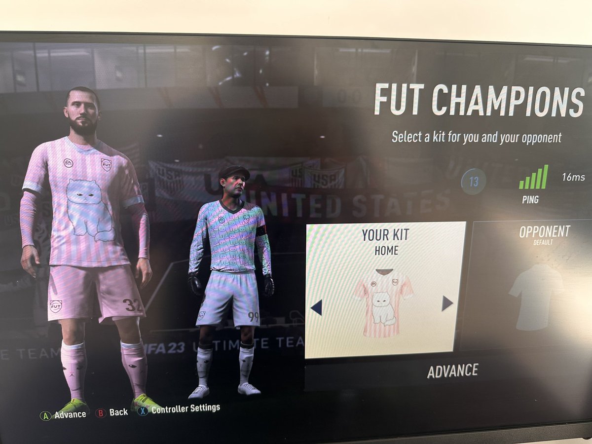 RawCollectible's tweet photo. Vanja is a giant 😂 6’8 Vanja 6’2 Yashin
#fifa #fifa23 #fut #fut23 #fifaultimateteam #soccer #laliga #twitch #livestream #followme #eafifa #fifaluck #futbol https://t.co/OcPKJNFpPQ