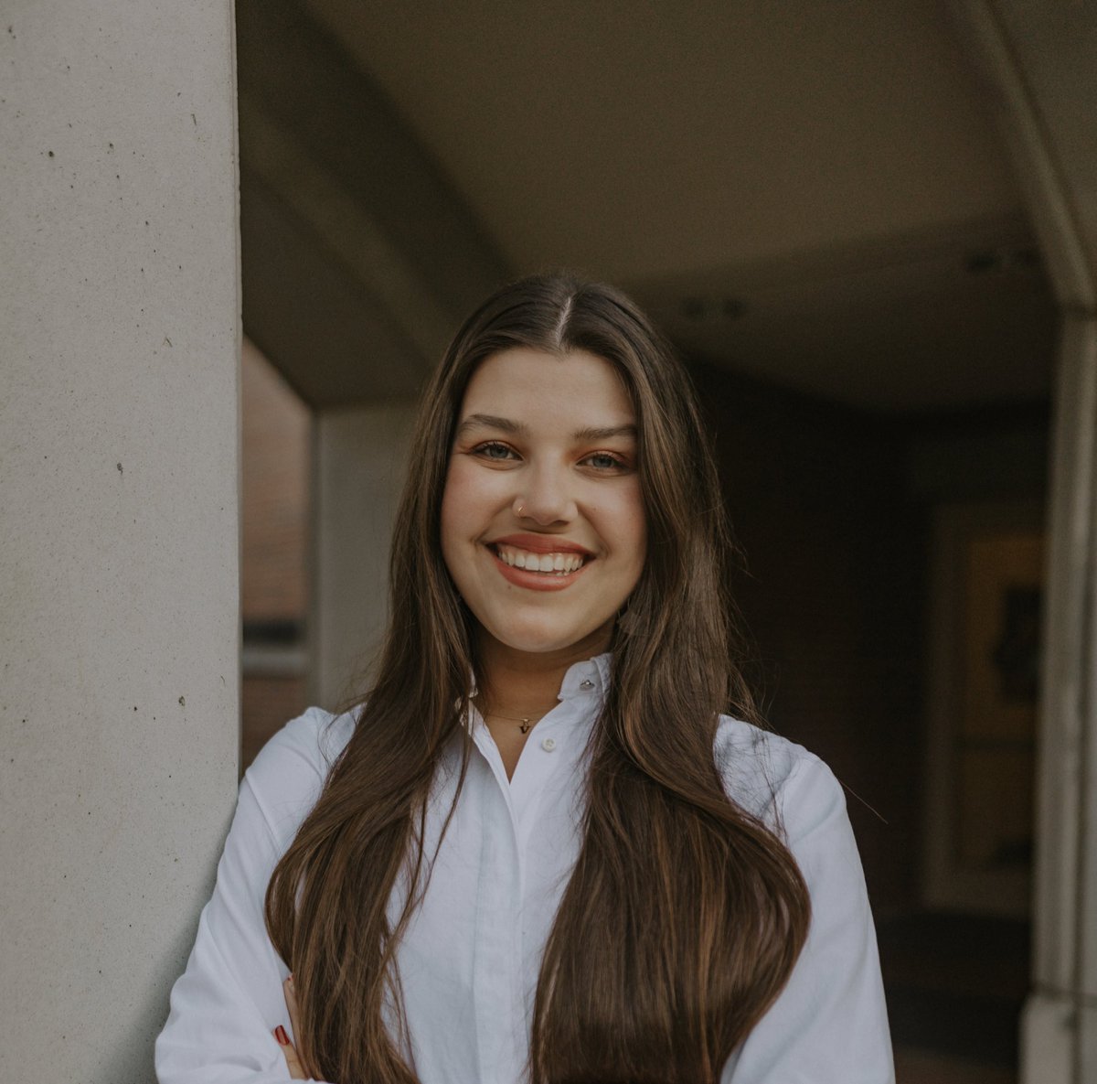 Adv_Literacy's tweet photo. Happy Friday🥳 Today we #GetToKnowACAL with Dr. Valeria Rigobon (@RigobonReads)! Dr. Rigobon’s research investigates reading and spelling development in skilled readers, bilingual speakers & EAL/D students, and those who have/may be at risk for dyslexia. 🧵 1/3 https://t.co/p1inVQ0YBB