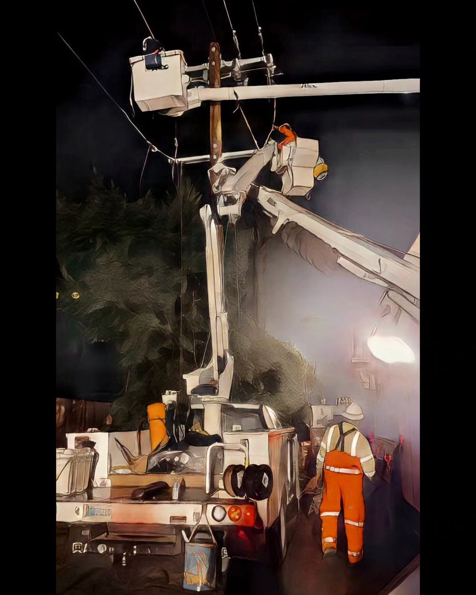 LineJunkline's tweet photo. #Repost @offer_u_cant_refuse @download.ins
---
The art of all hours....#linejunk #gcline #memories #ibew #ibew1245 #lineart #findartineverything #lovewhatyoudo #journeymanlineman https://t.co/ZmTg4beY45