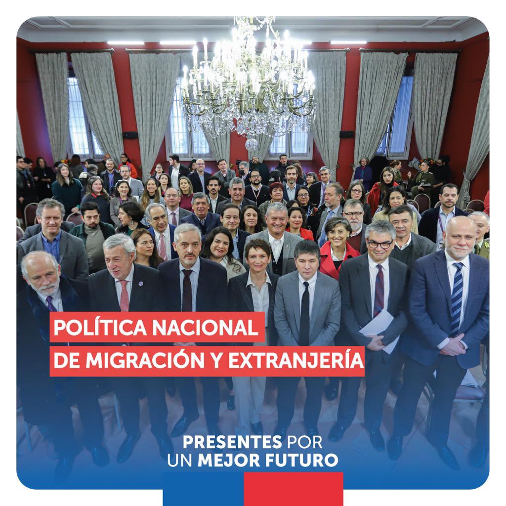 min_interior's tweet photo. La Política Nacional de Migración y Extranjería cuenta con medidas concretas, porque sabemos la urgencia que tiene nuestro país en esta materia. 

Para conocer todas las medidas, también a largo plazo, conoce aquí la Política Nacional 👉 https://t.co/d8aMW7jBgK https://t.co/z0tgF8tNAP