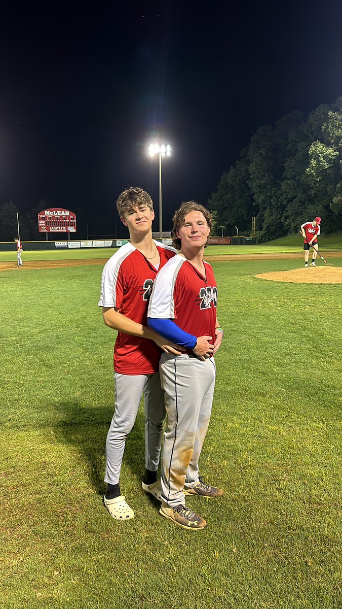 Mcleanpost270's tweet photo. With the return of our All Star utility player Tom “glue guy” Costello, and a stellar performance by Jack “PO” Nance, we further proved that the first Alexandria game was a fluke. Shoutout to Duncan on Alexandria for throwing another gem against us (blew the game).
#winout #win https://t.co/gV6VtU9v6x