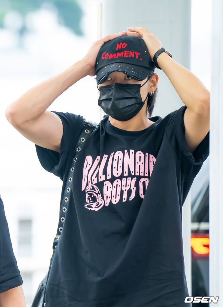 W00ATEEZ's tweet photo. he has no business looking this fine just standing there https://t.co/oKCpus9g4J