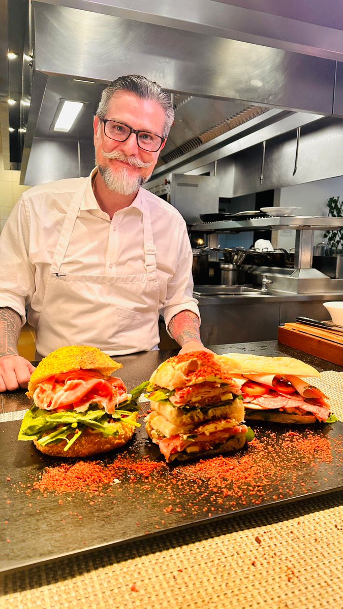 carlosHcoll's tweet image. Panini....@MarriottBogota #Pimento #Italy