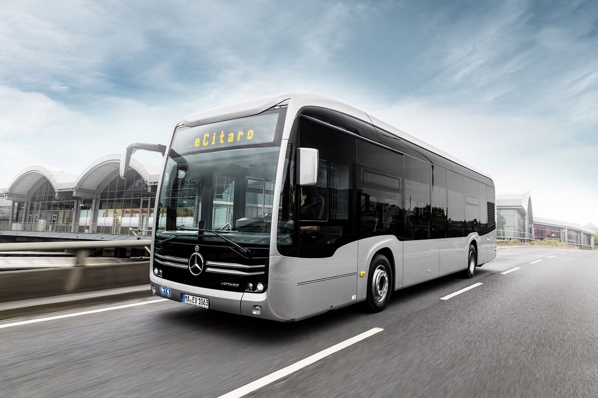 El #buseléctrico #MercedesBenz #eCitaro superó las 1.000 unidades producidas. #motoresapleno #industria #MercedesBenzCyB 
motoresapleno.com.ar/2023/07/el-bus…