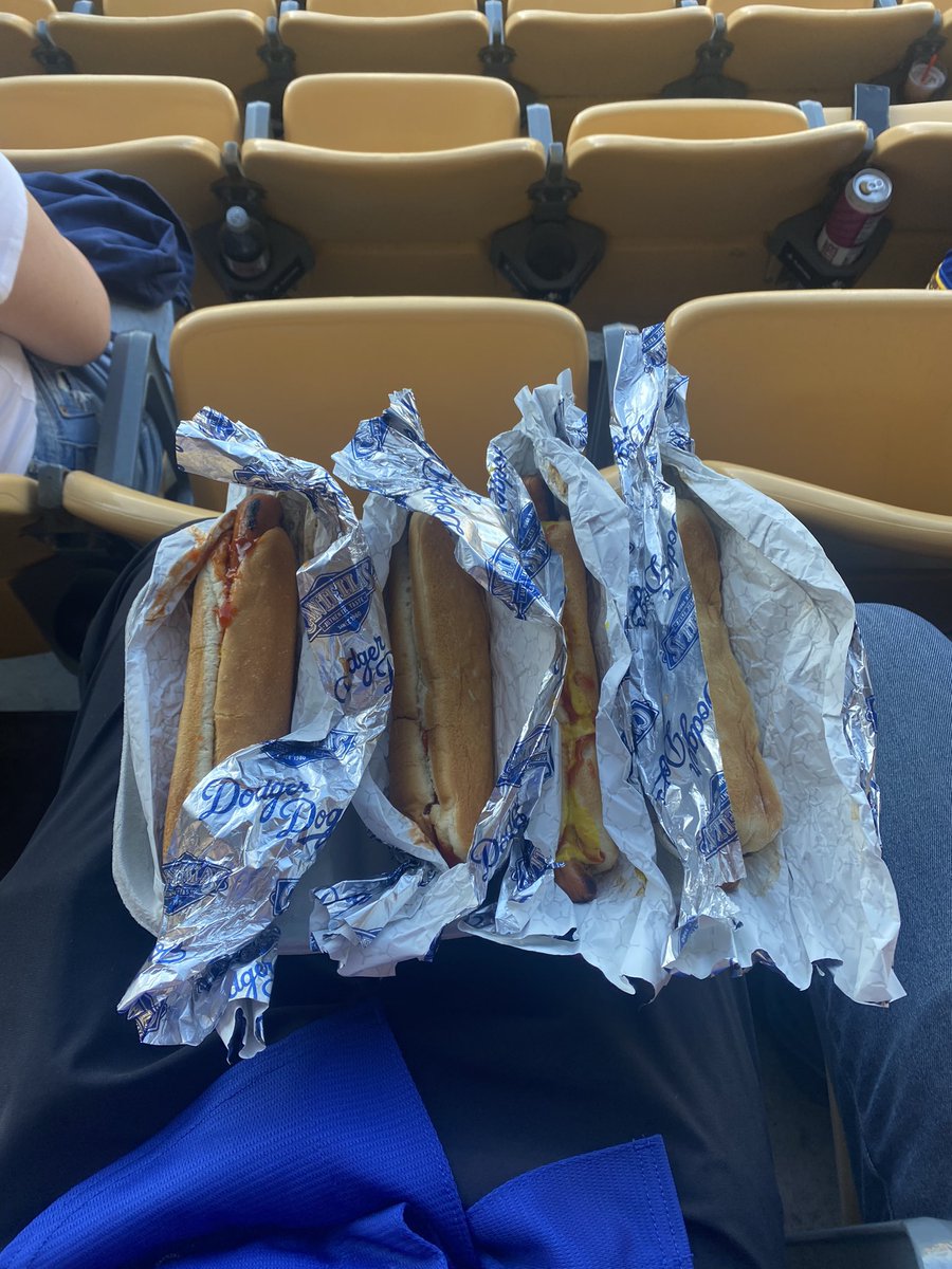seanhov1's tweet photo. Dodger Dog reveal https://t.co/IQ3s02D9Wd