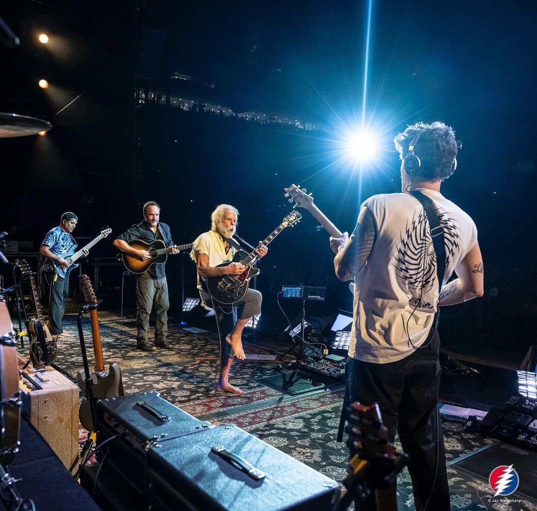 JohnMayer's tweet photo. It doesn’t get better than three nights at Folsom Field in Boulder with @deadandcompany. Oh wait no yes it does… it gets way better when Dave Matthews (@davematthewsbnd) shows up and for four songs makes everyone believe they’re dreaming. The afterglow is still shining bright… https://t.co/fsaknp0bM8