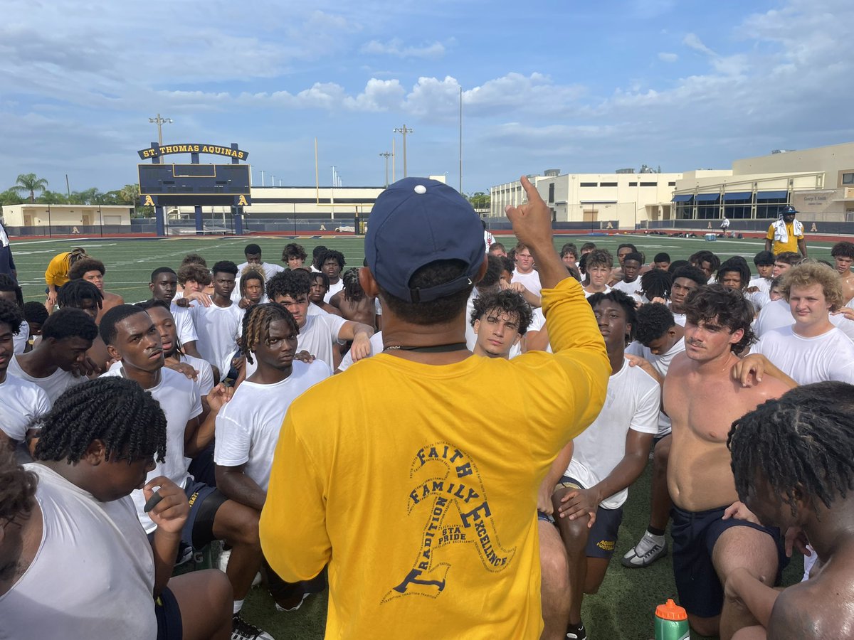 STA_Football's tweet photo. 🔹🔸 Put yourself in the right mood to improve.🔸🔹

#GoIdBlooded
#ChurchGang
#YouGoWeGo
@CoachHarriott https://t.co/vbWWJm6b3W