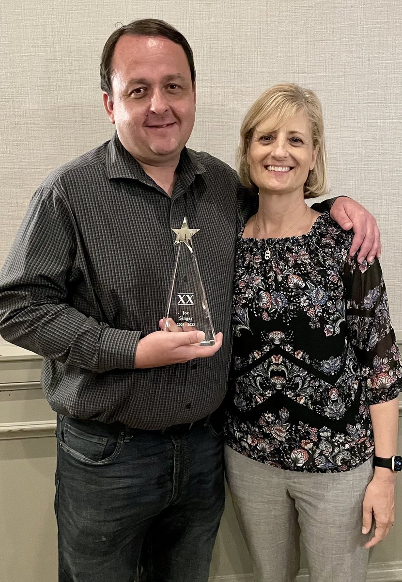 Julie Barraza tweet media