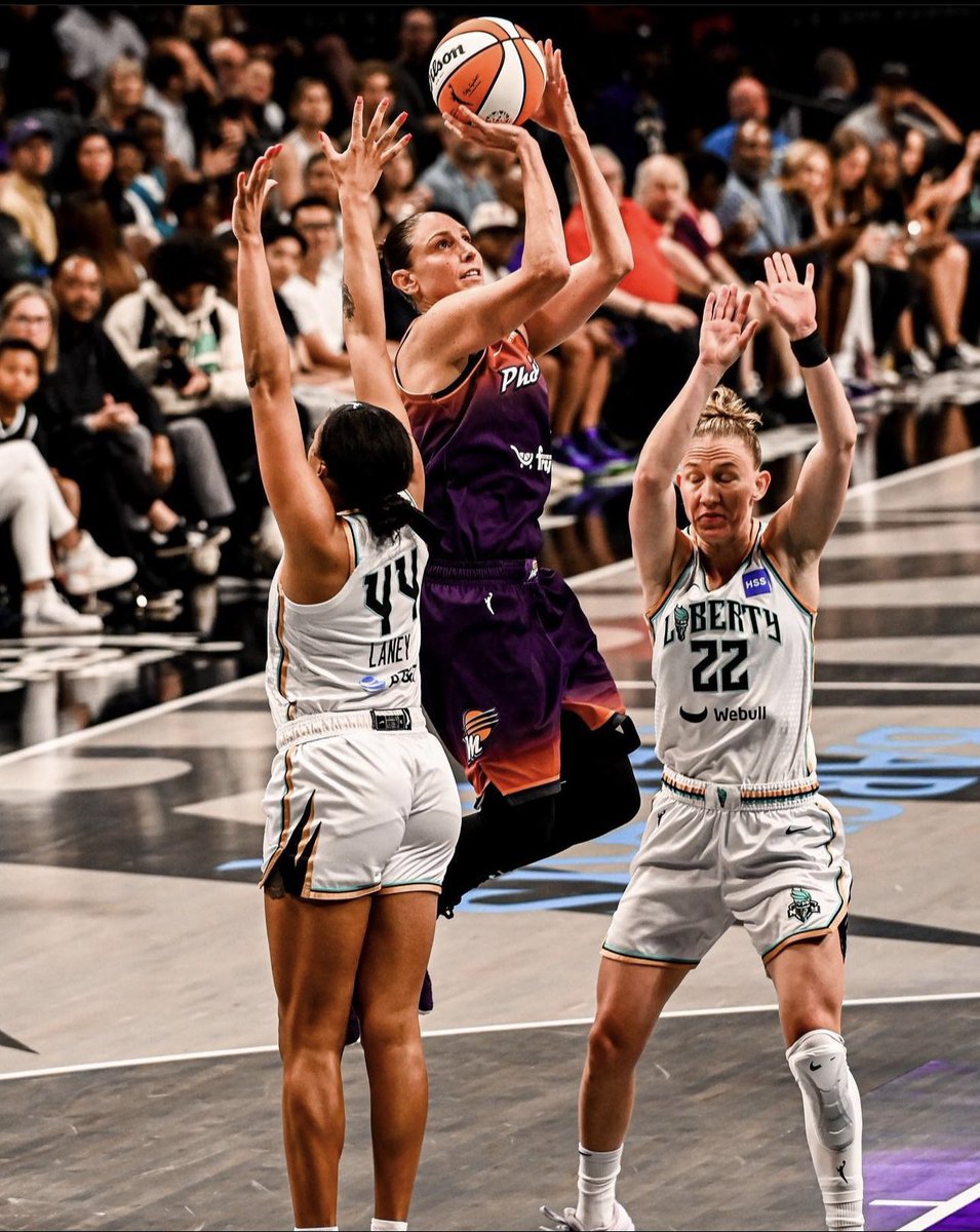 Sue Bird and Diana Taurasi via Instagram (nal.a)7 https://t.co/I9L4f5iBBG