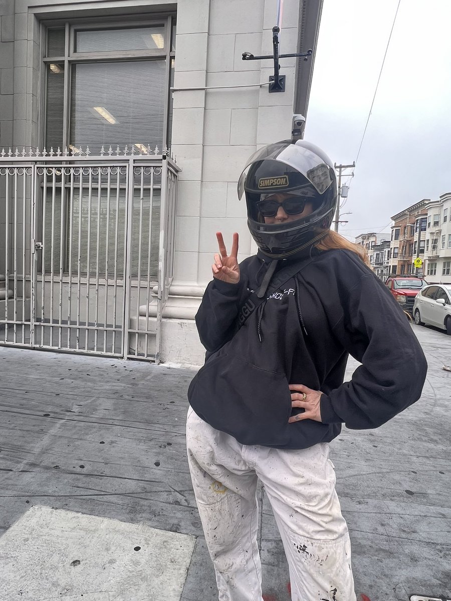 coolperolike's tweet photo. i just rode on the back of a custom harley sportster to treasure island and back holy fuck that was fun https://t.co/Hl7gYMHgmE