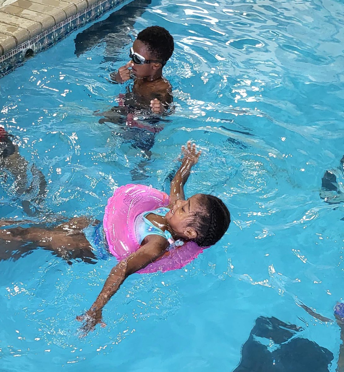 Chagrin Falls Park Community Center tweet media