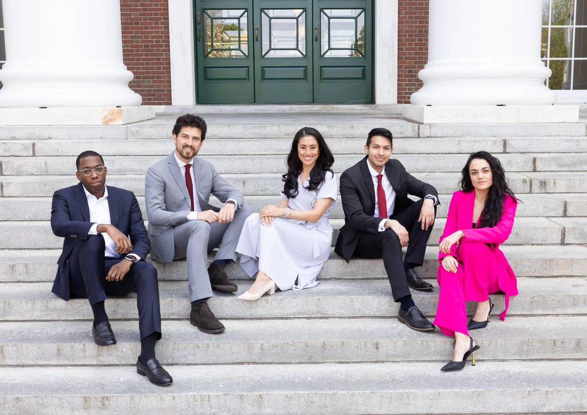 NuriaPuigmal's tweet photo. Finally congrats to my amazing 2023-2024 cohort and next-generation of life science leaders! https://t.co/1AHkg1MZjk