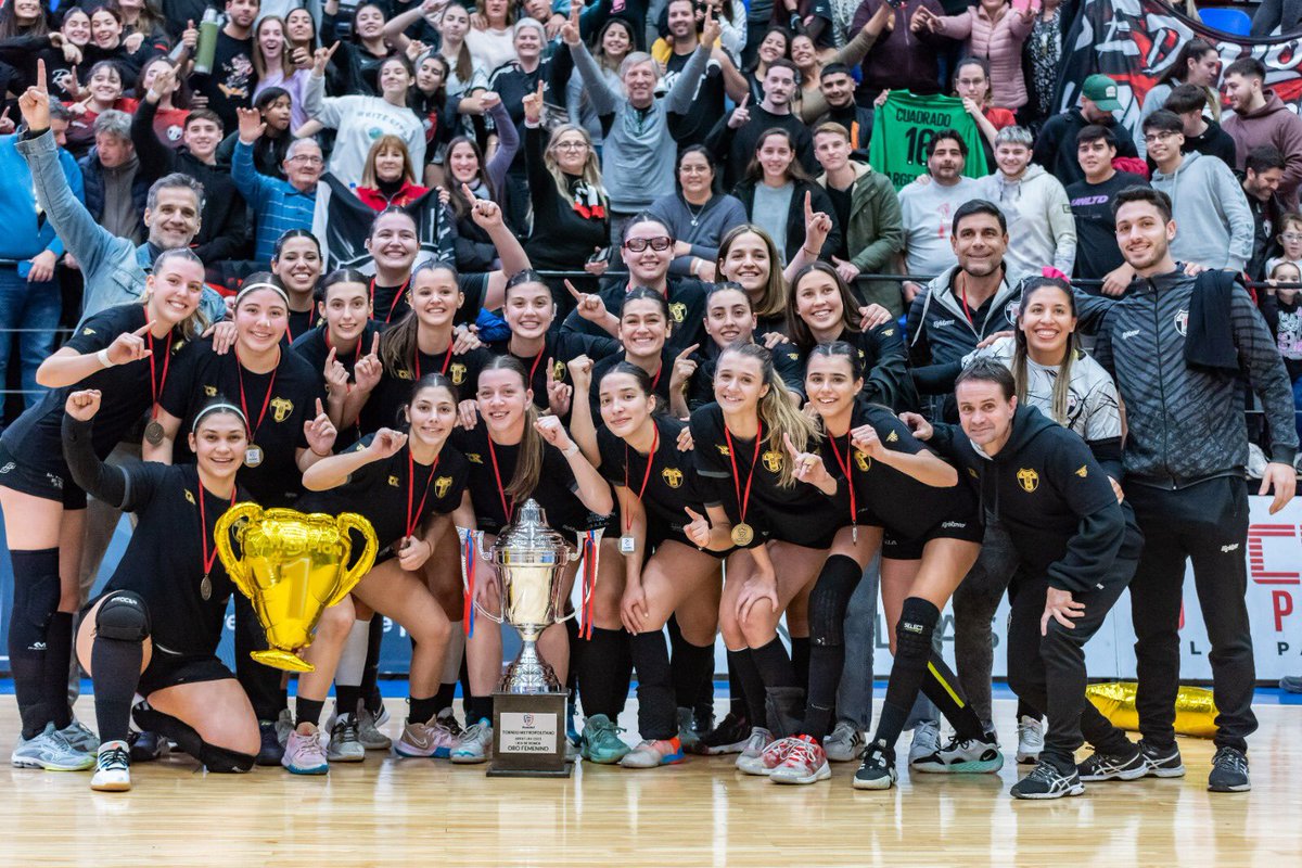High Runner (@highrunnerarg) on Twitter photo 🏆 ¡Felicitaciones campeonas!
🫶🏽 Felices y orgullosos de acompañar a la institución hace tantos años <a href="/SedaloArgentina/">Sedalo Argentina</a> 🏆 ¡Felicitaciones campeonas!
🫶🏽 Felices y orgullosos de acompañar a la institución hace tantos años <a href="/SedaloArgentina/">Sedalo Argentina</a>