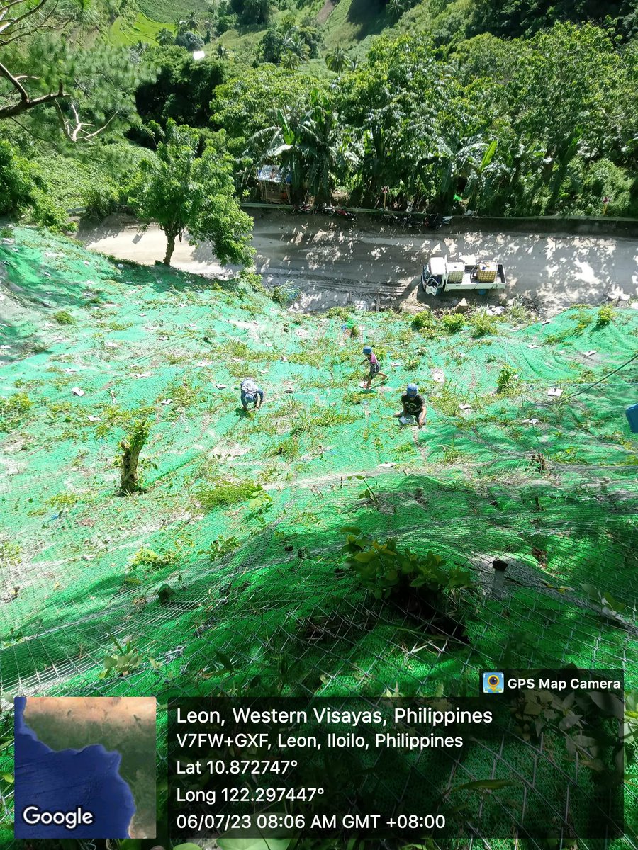 JOEConst's tweet photo. Updates at Leon, Iloilo Site
Installing Square Plates and Cable wire https://t.co/tz7qQp9AYG