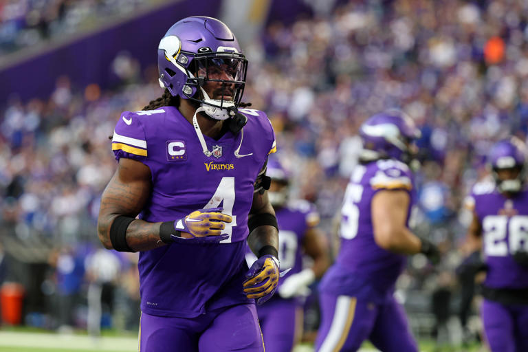 nflrums's tweet photo. #Dolphins are the team that has had multiple talks with Dalvin Cook.  #FinsUp #NFL 

Reportedly this would be the top choice for Cook. https://t.co/twIayY0Y1Q
