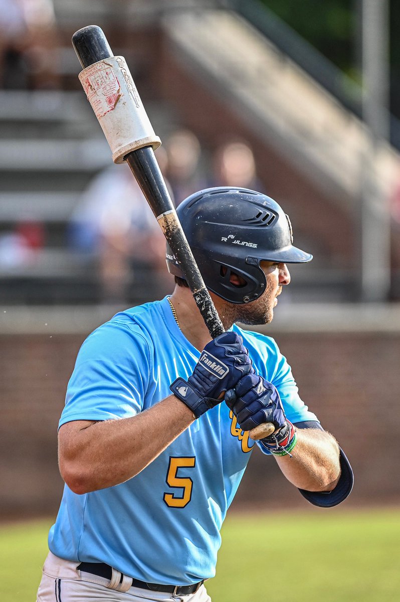 QCCorndogsBSB's tweet photo. Dogs go on the road tonight to beat the Pineville Porcupines in front of a great crowd at Jack Hughes Park!

Thanks to the @PorcupinesONSL for hosting us!

#CorndogsBSB || #RollDogs https://t.co/6gv9WxOeQ9