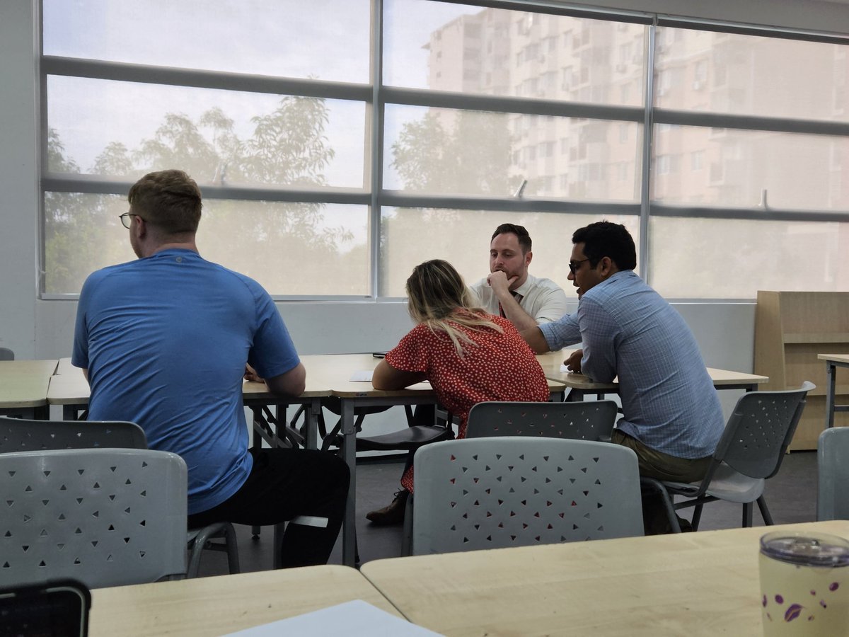 HIS English Dept tweet media