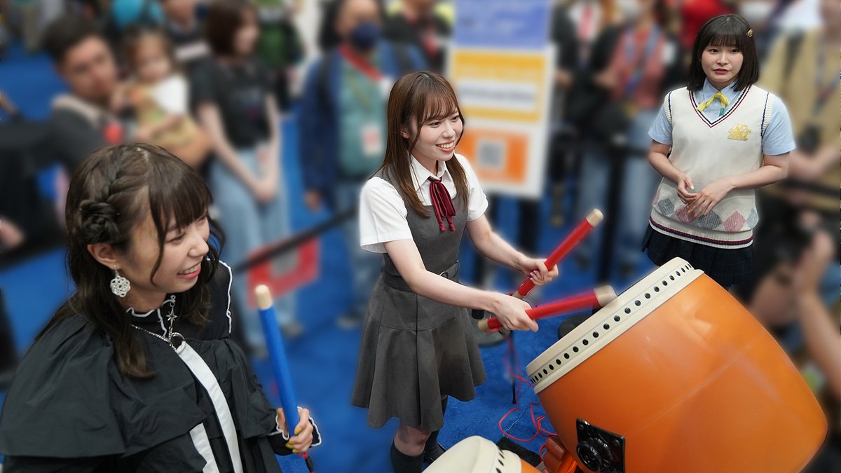 LoveLive_staff's tweet image. We played "Taiko no Tatsujin Nijiro ver." at Anime Expo 2023 in LosAngeles 💪 It was a lot of fun 💖🌟.
The 3 of us played Love Live! series songs!

Taiko no Tatsujin was very popular in L.A.💛
 
We will continue to support the Love Live! series with Taiko no Tatsujin 💪💖.

#AX…