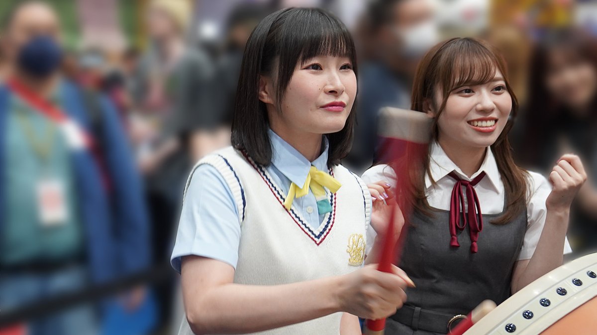 LoveLive_staff's tweet image. We played "Taiko no Tatsujin Nijiro ver." at Anime Expo 2023 in LosAngeles 💪 It was a lot of fun 💖🌟.
The 3 of us played Love Live! series songs!

Taiko no Tatsujin was very popular in L.A.💛
 
We will continue to support the Love Live! series with Taiko no Tatsujin 💪💖.

#AX…