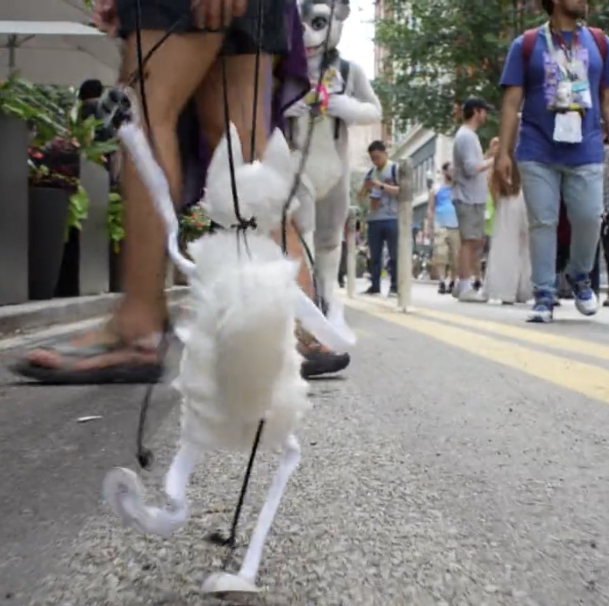 ThatGayWolf's tweet photo. Psssssst I got a cameo with the little wiggle friend themselves :3c https://t.co/H4cDGHw4d9