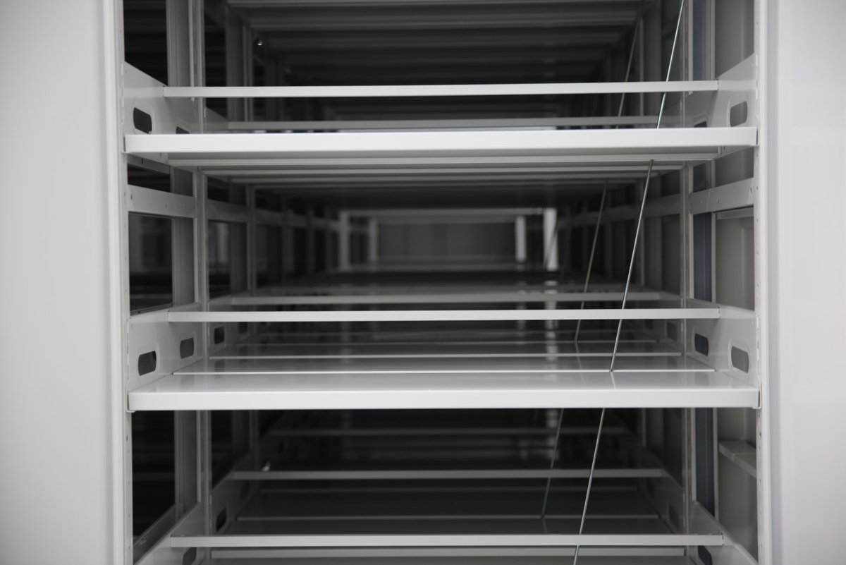 annzhang00725's tweet image. Mobile shelves: optimize space and improve storage efficiency
We recommend steel mobile shelves, an efficient and reliable storage solution designed to optimize your space utilization and increase storage efficiency. #mobilecompactor #mobileshelves #storage #movablerack #metal