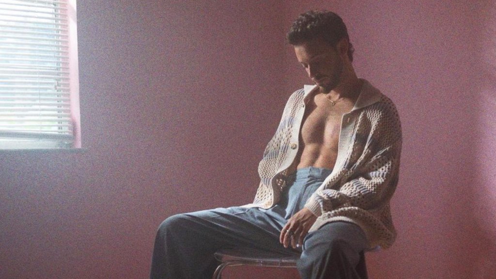 avinmedios's tweet image. Después de sus lanzamientos previos con Morocha y Mi Una En 1M, con los que #Ruggero dio comienzo a su nueva etapa musical este año, el artista pop presenta #CeroDrama, #DubbingHits #Musica #SonyMusic

avinmedios.com/2023/07/rugger…