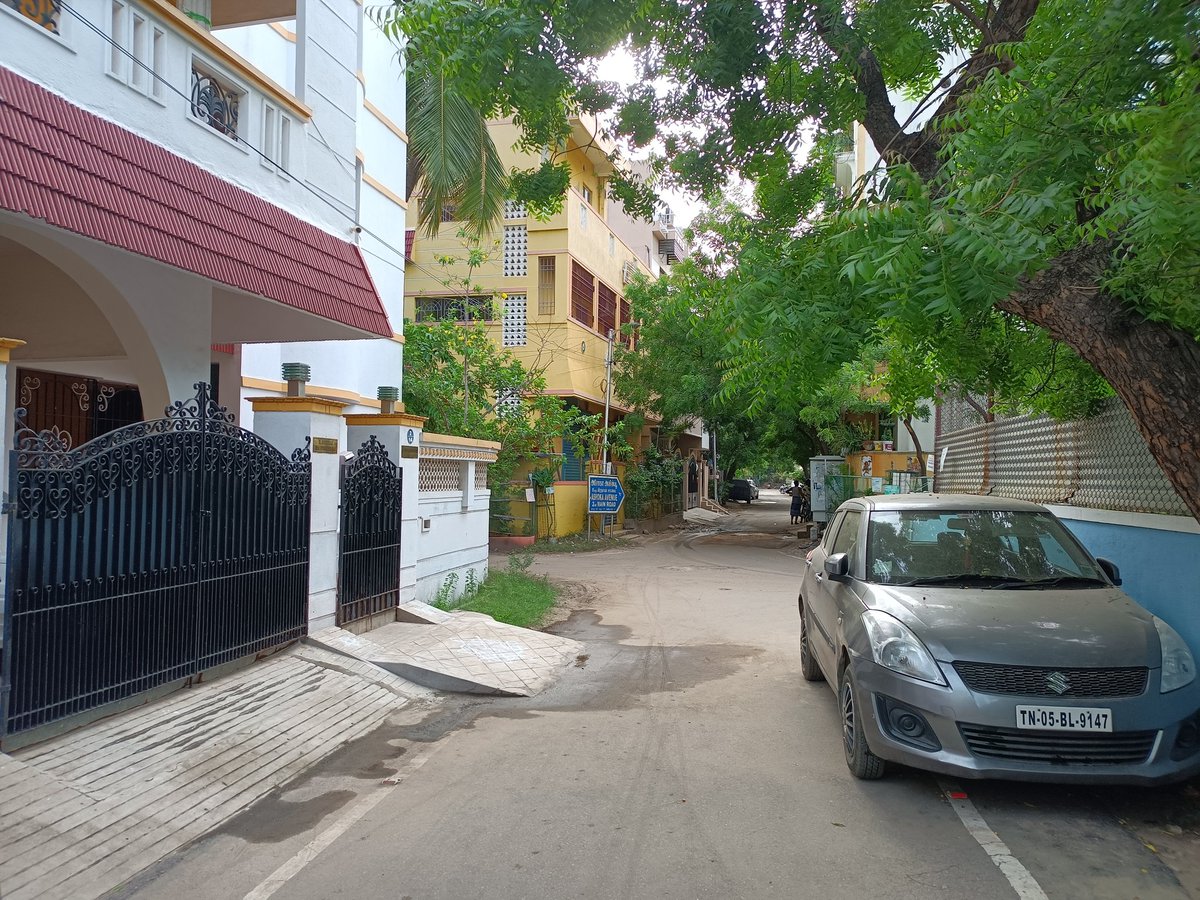 brosnan007's tweet photo. @chennaipolice_ @ChennaiTraffic   Car parked infront of my house for more than 10 days,  unable to take my car from house , possibly theft vehicle TN05BL9147   place : Bharath Avenue, 2nd Street, Vasantham Nagar, Perambur, Chennai, Tamil Nadu 600082, Near Periyar Nagar EB office https://t.co/BYBFdUPvCY