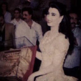 NK_Archive's tweet photo. شمس الغنية #نجوى_كرم من مهرجان جرش عام ١٩٩٦ الحفل الثالث وتكريمها عن انجح ٣ حفلات وشباك تذاكر وإلى اليوم لم يتأتي بنجاح مثل هذه الحفلات اللا مع نجمة جرش الشمس نجوى كرم 🤩🤍! @najwakaram https://t.co/58BSxE35so