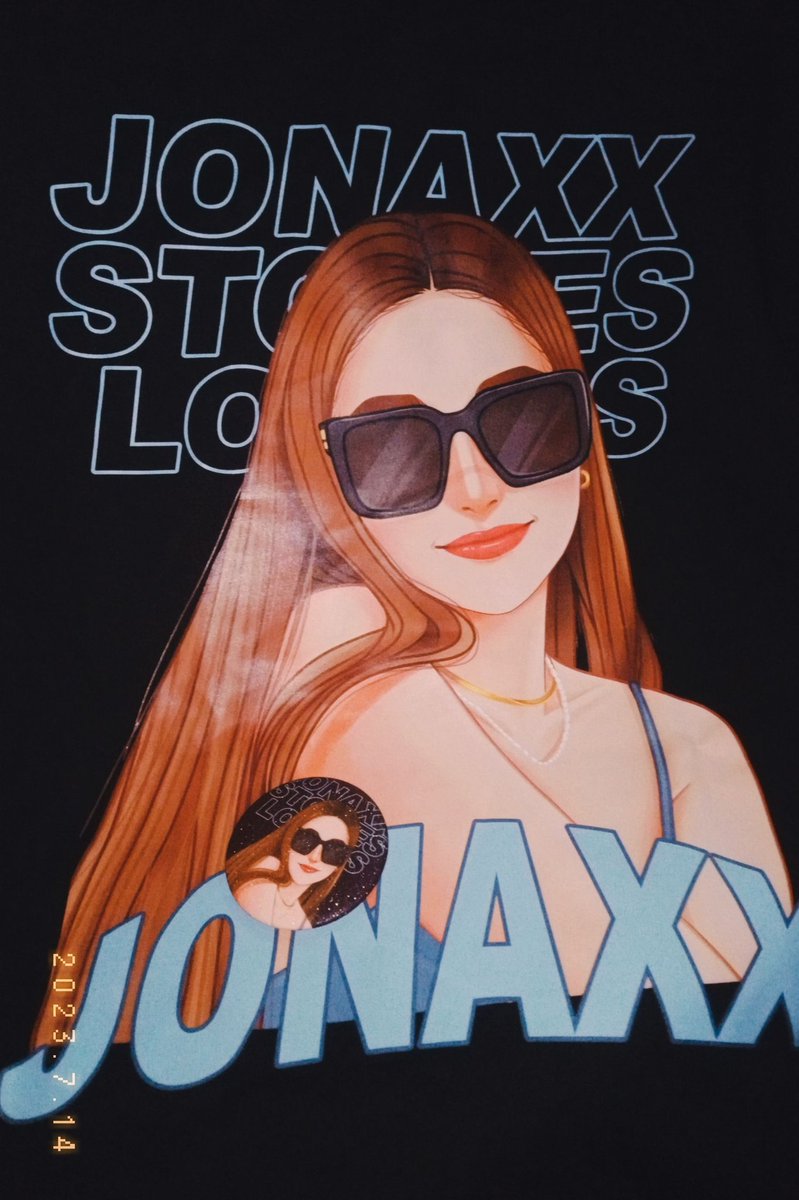 BabyAkoNgJboys's tweet image. kahapon pa dumating i2 pero nabusy me kaya now lang nakapagpost. thankk youuu, atee @solarezsystem dito sa graphic shirt as graduation gift moo sakin!!! superr kiliggg ako!! i love youu po!!🥹🩷 thank youu rin, ate @gramntflco @FandomBoxx sa jonaxx pin!! gandaa po ng shirt😍🫶