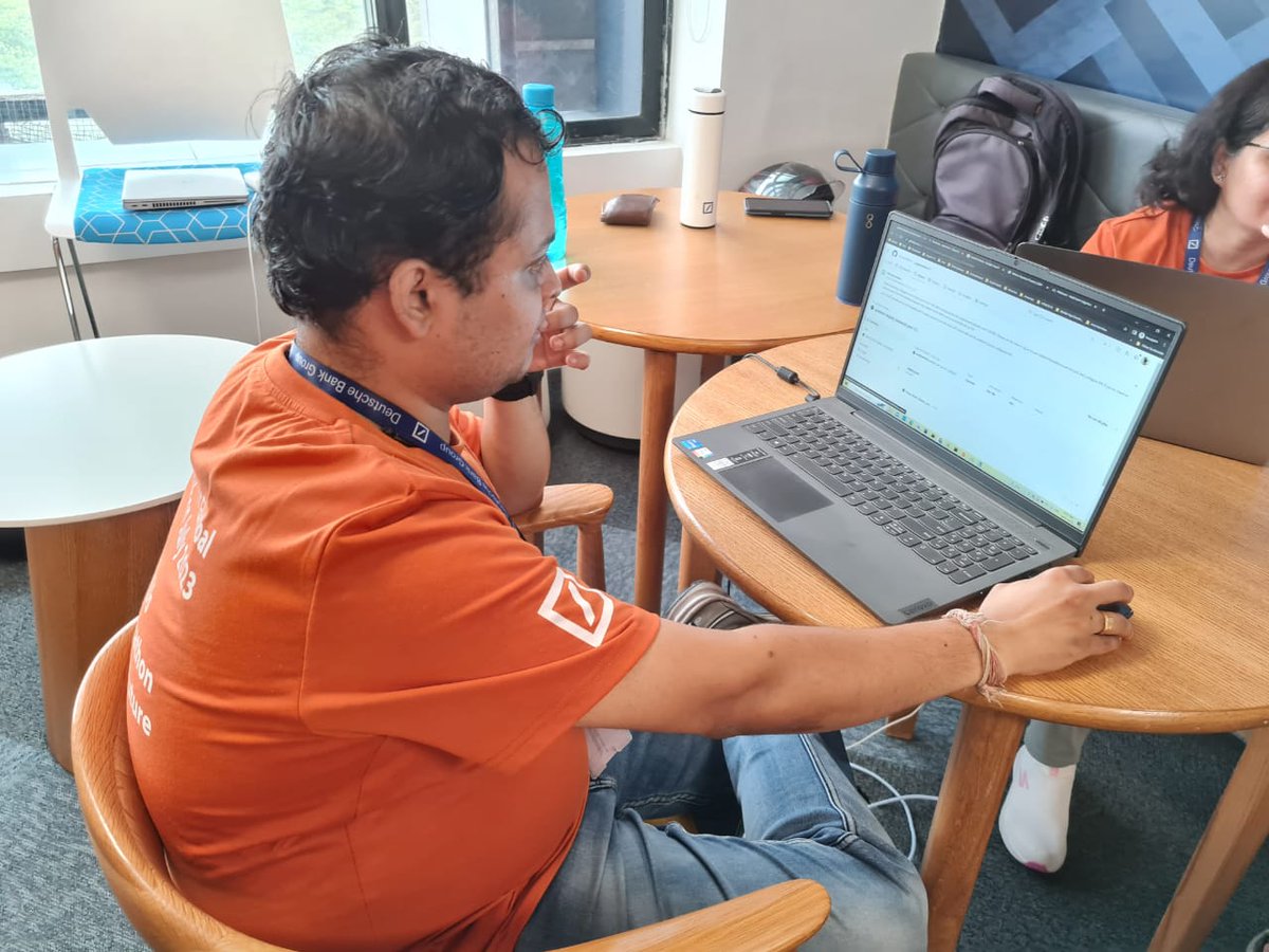 SharmaMekhla's tweet photo. Hackathon memories 2023 #dbtechhackathon https://t.co/Znwsf1PJyK