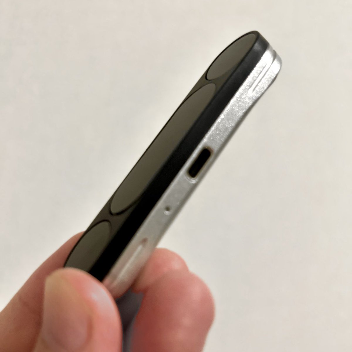 sips_tomita's tweet image. Leap Motion Controller 2 到着。いま届かれても触ってる暇なくて困るんだけど…
#leapmotion #leapmotioncontroller2 #leapmotion2