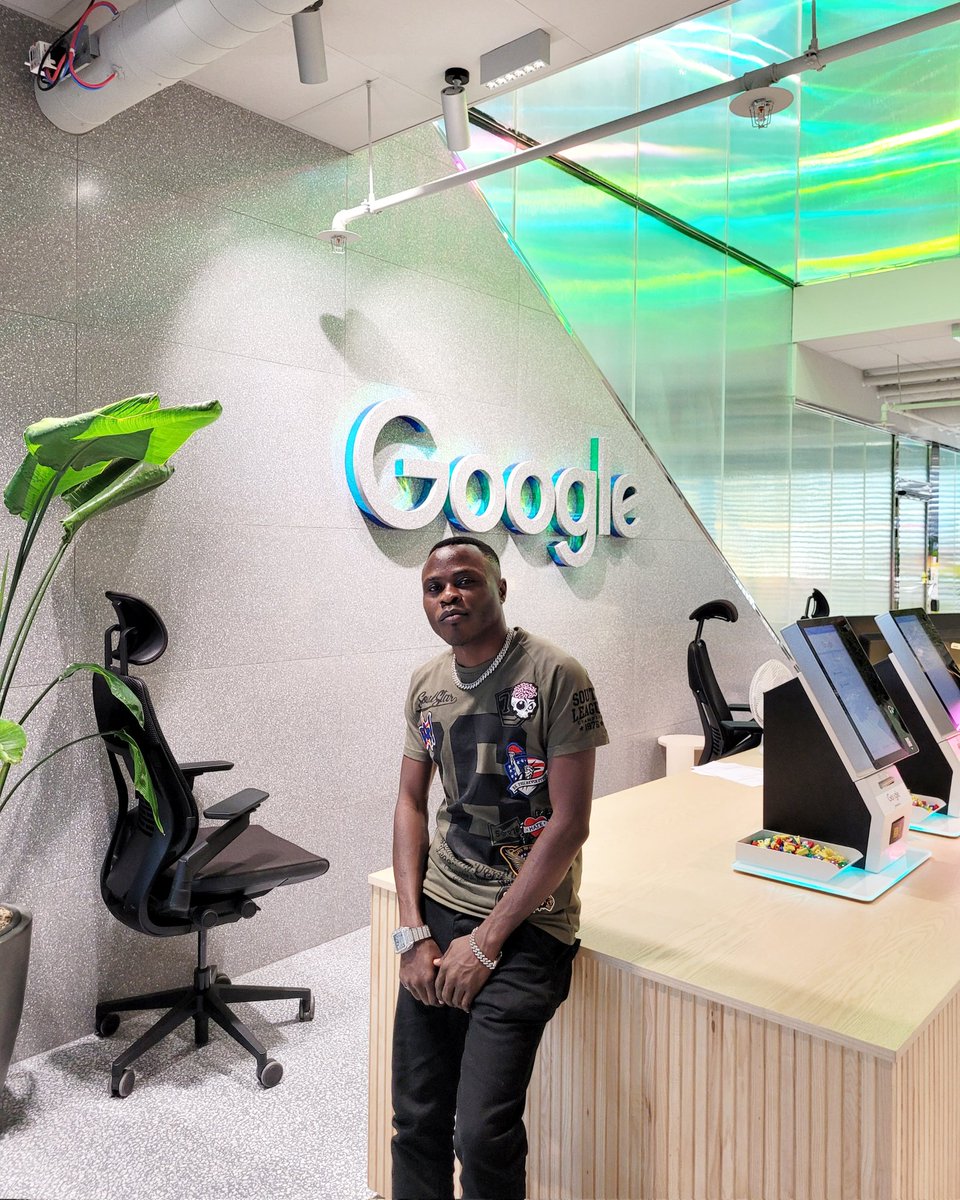 DJErycom's tweet image. Visited the GOOGLE Offices.
Now You Know Why DJErycom.com Ranks No.1 On Google