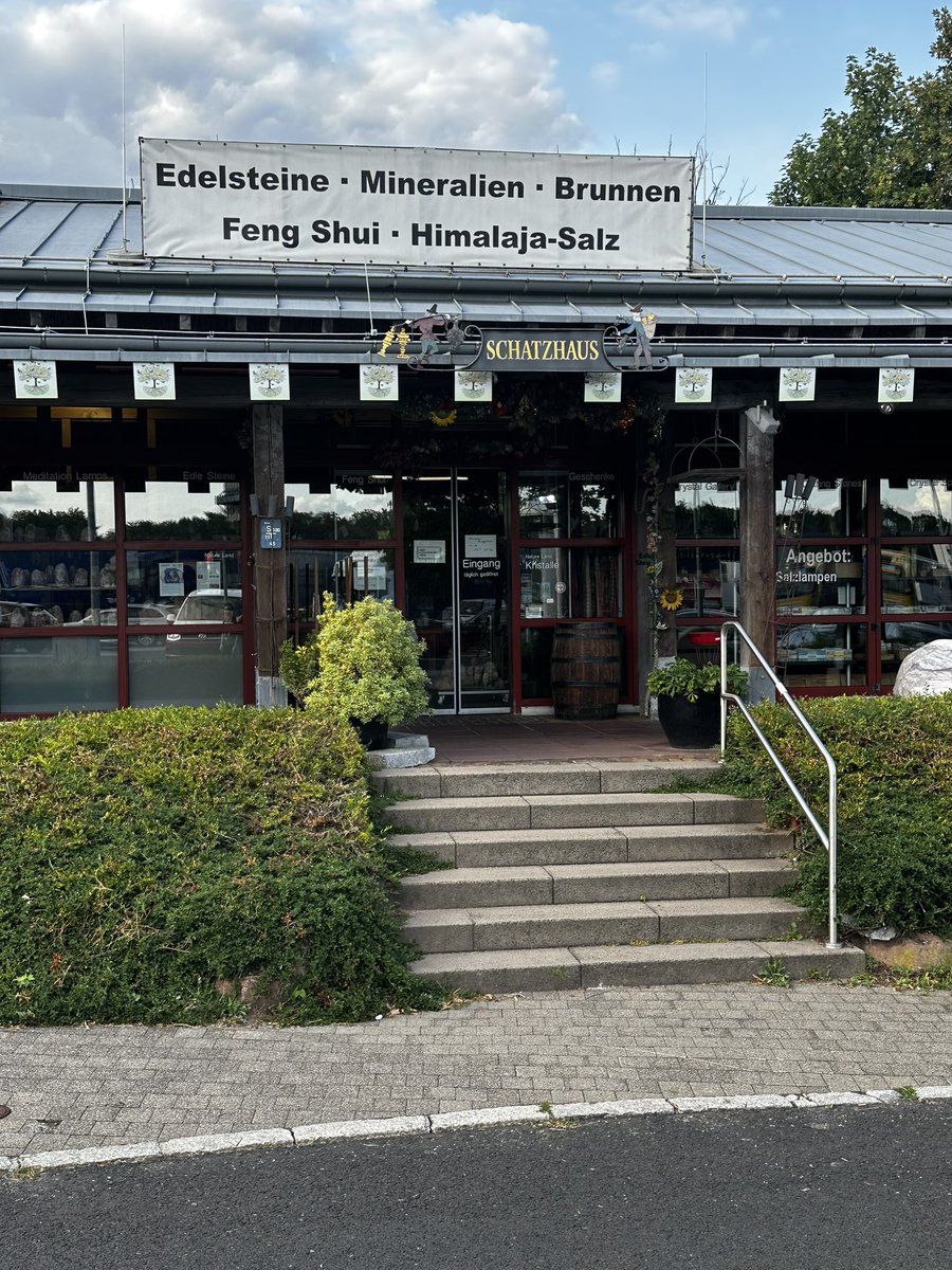 Nicolas Wöhrl tweet media