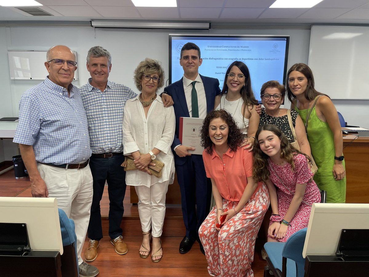 Ayer defendí mi tesis doctoral en la <a href="/unicomplutense/">Complutense</a> Solo tengo palabras de agradecimiento y cariño hacia todas las personas que me han acompañado durante todo el proceso, en especial a mi familia y mis directores. Gracias de corazón 💪🏻👨🏻‍🎓