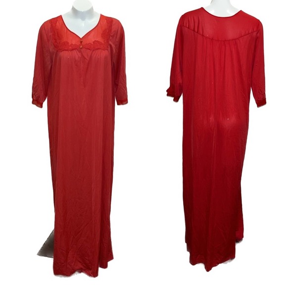 sallisingleton's tweet image. So good I had to share! Check out all the items I'm loving on @Poshmarkapp #poshmark #fashion #style #shopmycloset #naughtymonkey: posh.mk/j0caDlMxqBb