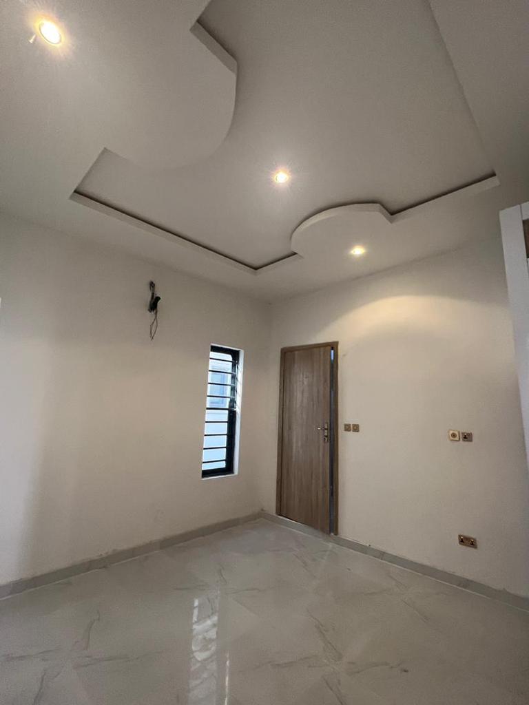 dessydeeprop's tweet photo. House dey Lagos sha 🥵

Just look at house of ₦110k I built myself in my imagination 😋
.
.
I bring to you our latest listing a LUXURY 4 BEDROOM FULLY DETACHED DUPLEX FOR SALE in Lekki, Lagos https://t.co/iXUOh5eXS8