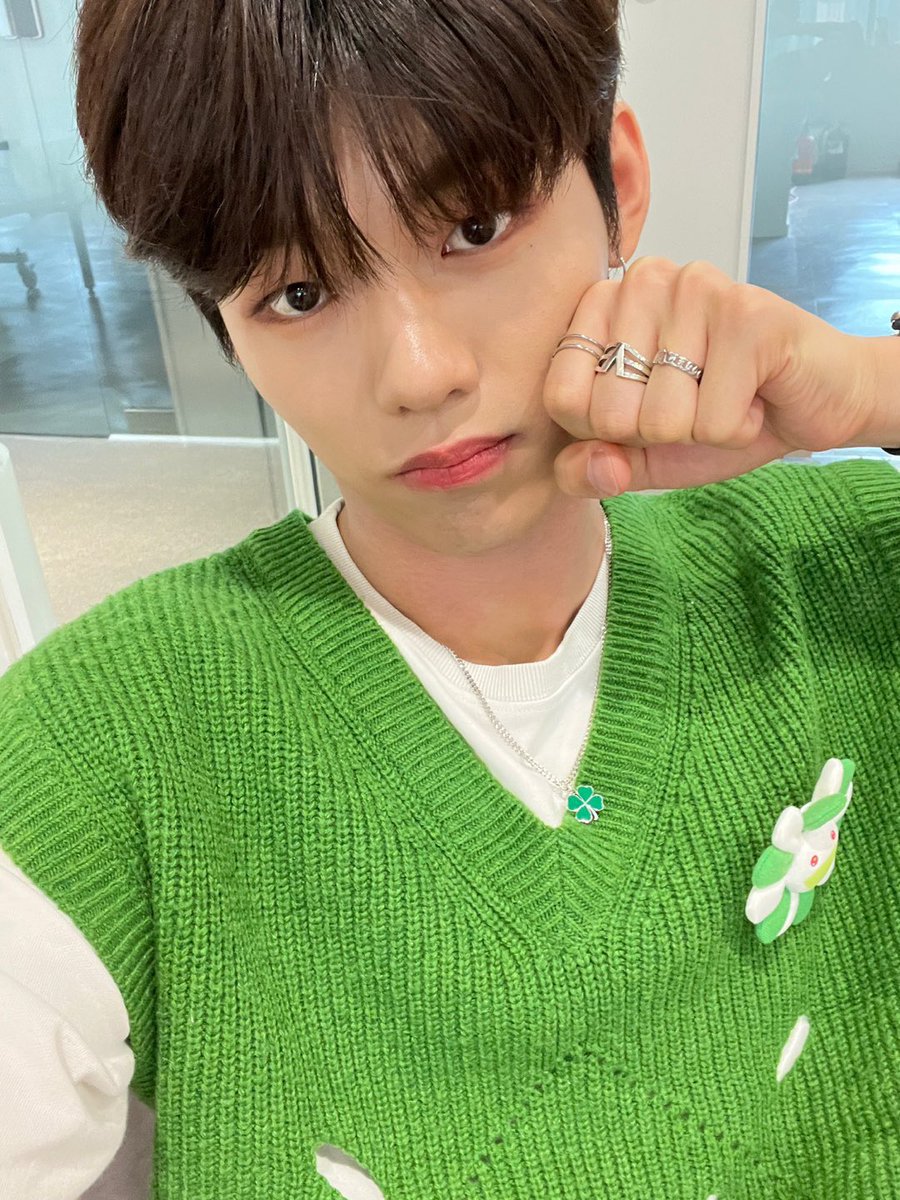 lee jeonghyeon archive tweet media