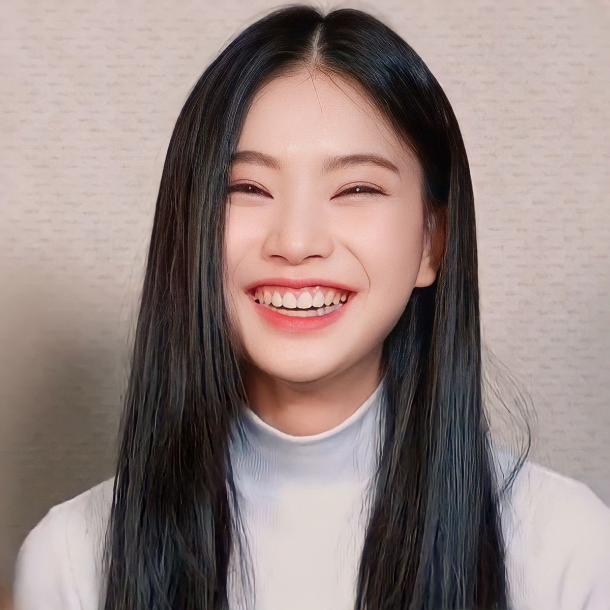 鄭, 𝐺𝑙𝑜𝑟𝑦. tweet media