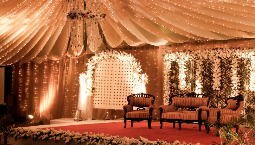 BookEventz's tweet photo. 25 Low Budget Wedding Stage Decoration Ideas

🔗- https://t.co/0eV9JPqydZ

#BookEventz #LowBudgetWeddingStageDecoration https://t.co/mBZekRiWa3