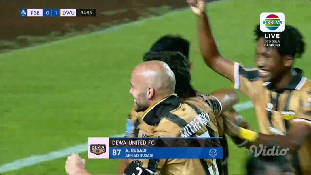 Ahmad Rusadi goal!
Dewa United unggul 1-0 atas Persib Bandung