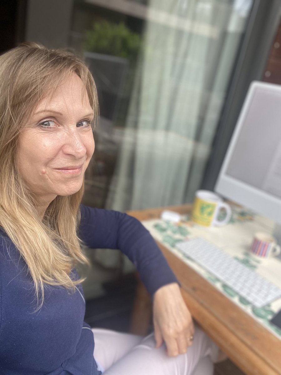 My widgets don’t work. A quick blog post to show where you can find me… if you are remotely interested 😅 - come say hello. #socialmedia #PetraKidd #WritingCommmunity petrakidd.wordpress.com/2023/07/14/my-…