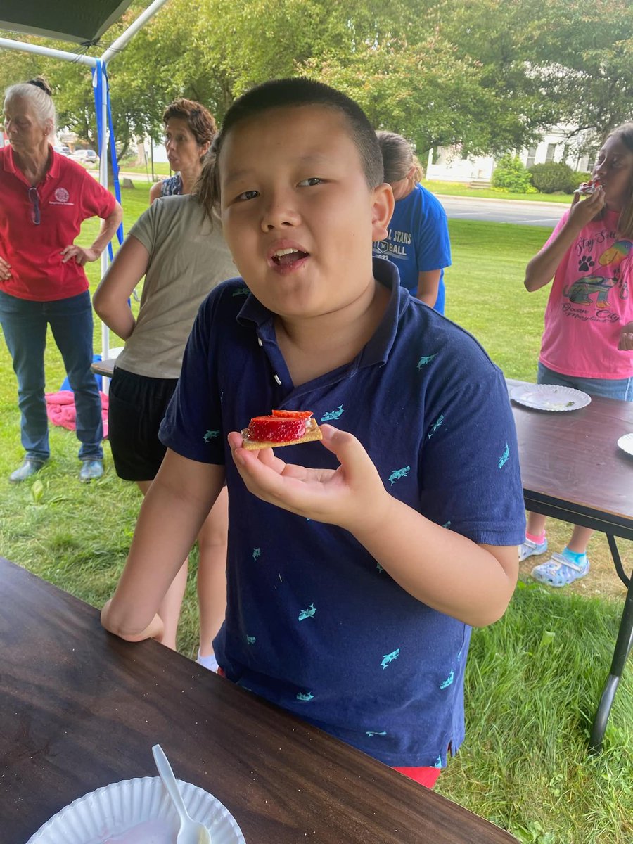 HCSDWildcats's tweet photo. Great times in the Summer enrichment program, with the Hancock Community Education Foundation! 

Our students went to the nature center, library, and had Cheryl from Cornell Cooperative Extension help make healthy snacks!

#wildcatpride
#HCEF https://t.co/LPJ1oZkpIq