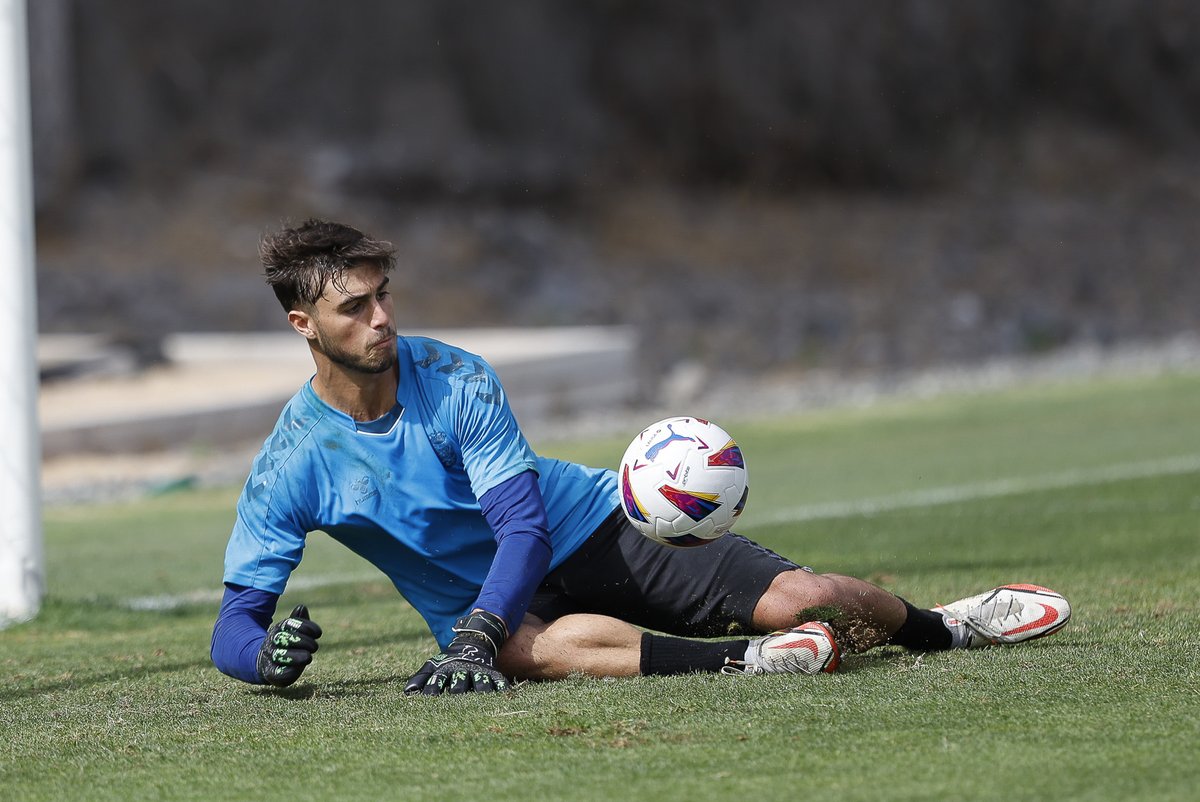 UDLP_Cantera's tweet photo. ⛔️ 𝐏𝐑𝐎𝐇𝐈𝐁𝐈𝐃𝐎 𝐄𝐋 𝐏𝐀𝐒𝐎 ⛔️

#VamosUD 💛💙 https://t.co/kslgYCqL31